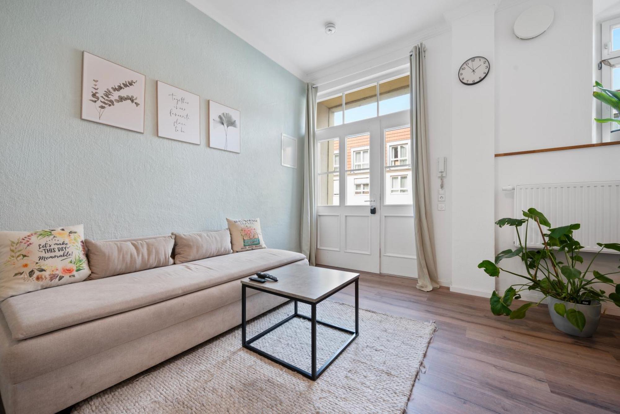 Backhome - Suite L - Parkhaus - Fantastische Schlosslage - Smarttv - Waschmaschine - Netflix - 50Qm - 24H Checkin- Apartment 1 Ludwigsbourg Extérieur photo
